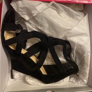 Just sitting in closet 😍 shoe dazzle size 10 black wedge with clear heel